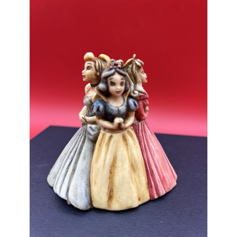 Harmony Kingdom "Once Upon A Time" Disney Gallery Limited Edition Figurine Read